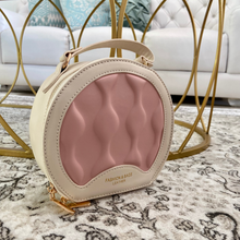 Cargar imagen en el visor de la galería, Bolso Redondo Con Textura Crema/Rosado
